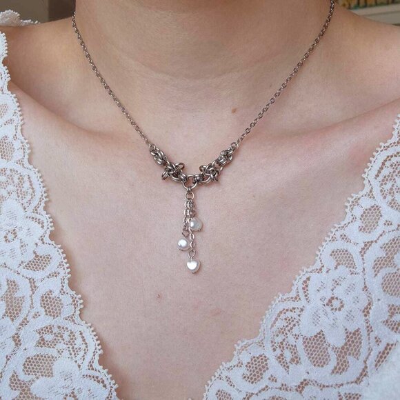 Medieval princess freshwater pearl chainmaille necklace with small silver chain - Picture 1 of 13